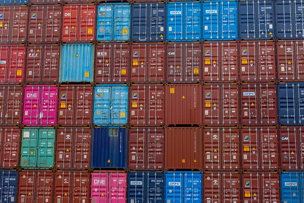 smrt-shipping-containers-02 Empty container trading